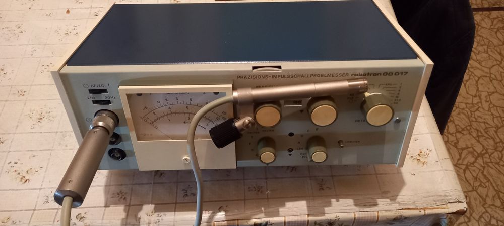 Прецизен импулсен шумомер Robotron 00 017 – отличен, пълен комплект