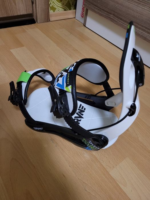 Чисто Нови Сноуборд Автомати Raven S250