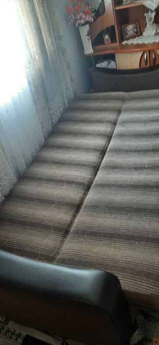 Canapea extensibila maro