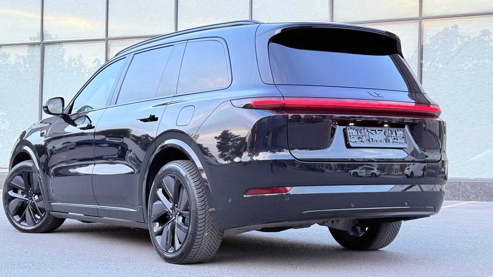 Lixiang L9 2024 кроссовер