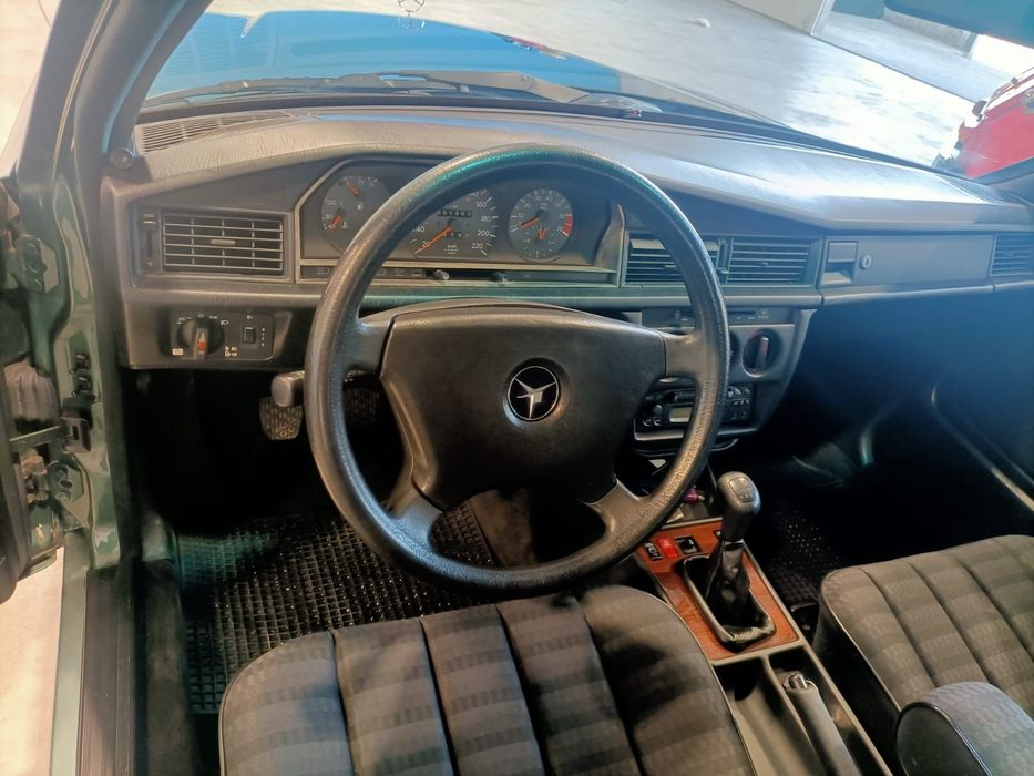 Mercedes-Benz 190 1991 benzină, 8.000 € — imagine 3