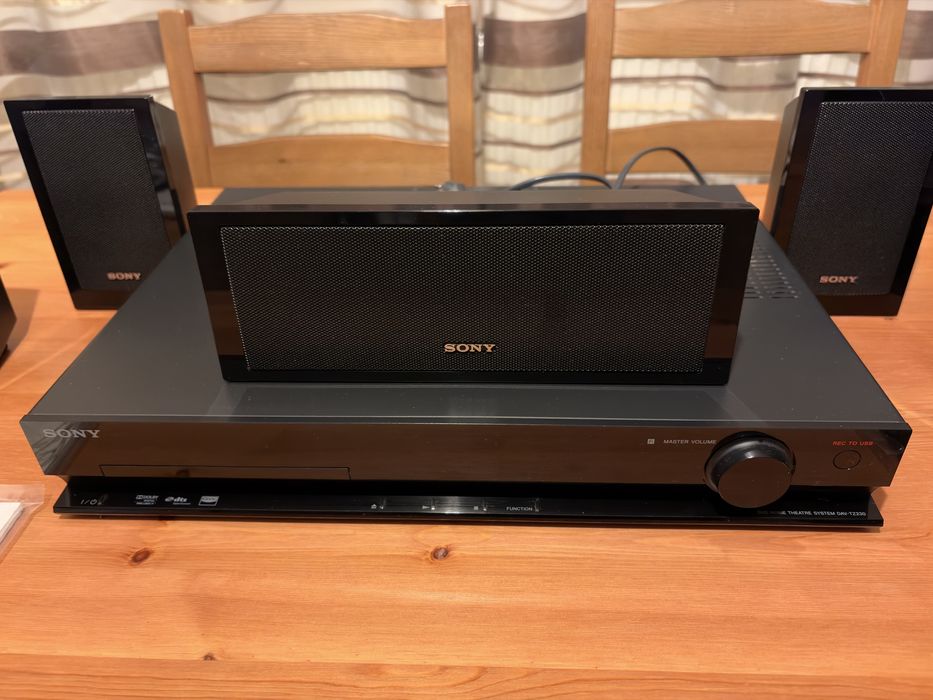 Sistem Audio Home Cinema 5.1 SONY DAV-TZ230 - 600W