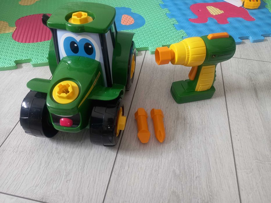 Детски трактор за сглобяване и разглобяване-John Deere- Запазен!
