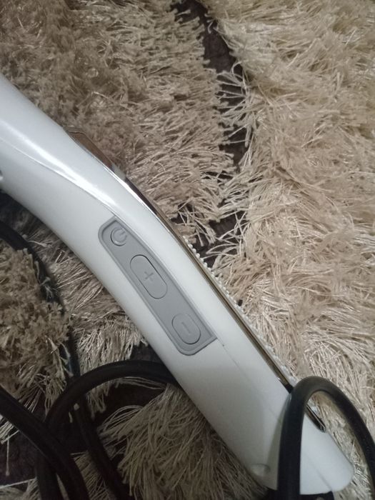 Placă electrică de îndreptat părul