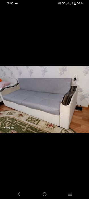 Диван с подушками б/у в отличном состоянии