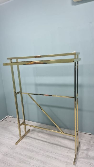 Оборудование для бутиков и магазинов