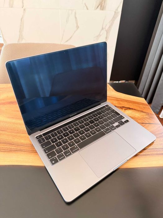 MacBook Pro M1 16GB/512GB • 92% Battery • Touch Bar