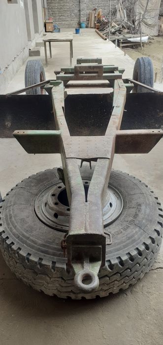 Dilnabaza sotiladi  xolati yaxshi zavodskoy rama manzil qarshi