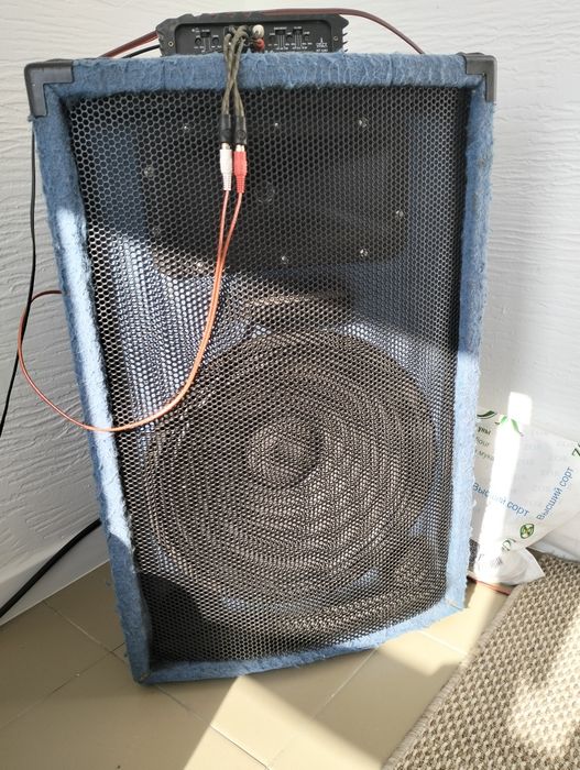 Продам колонки 600 ват