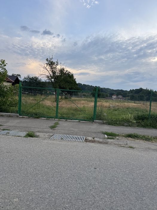 Teren zona Piata - Bratca