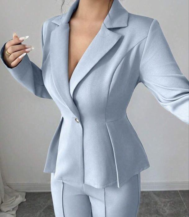 Vand costum elegant  dama