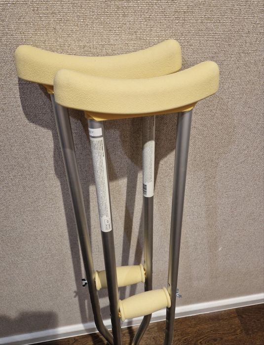 Продам костыли б/у