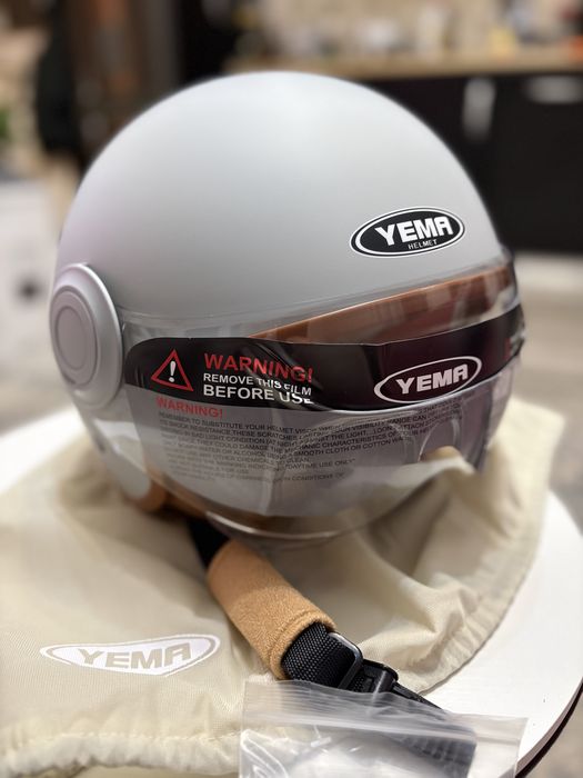 Casca scuter Yema Noua