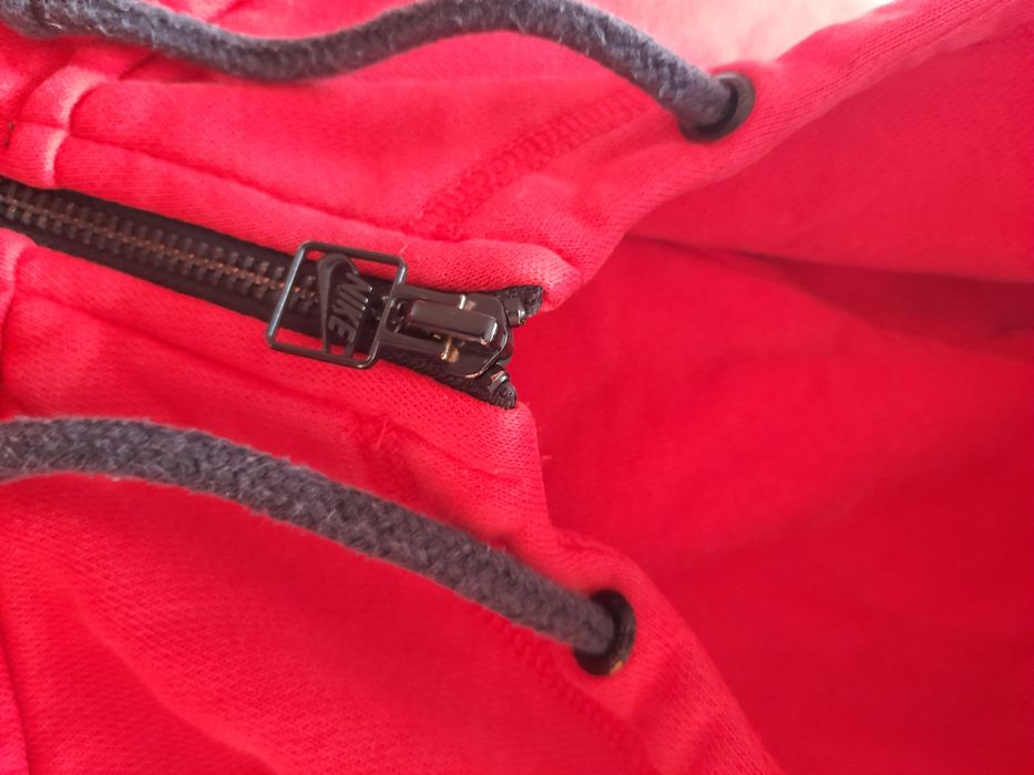 Nike мъжки суичър M размер.