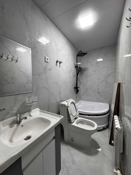 3х комнатная квартира на 6 этаже 42кв/м, в Самарканде