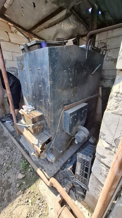 Котел угольный водогрейный