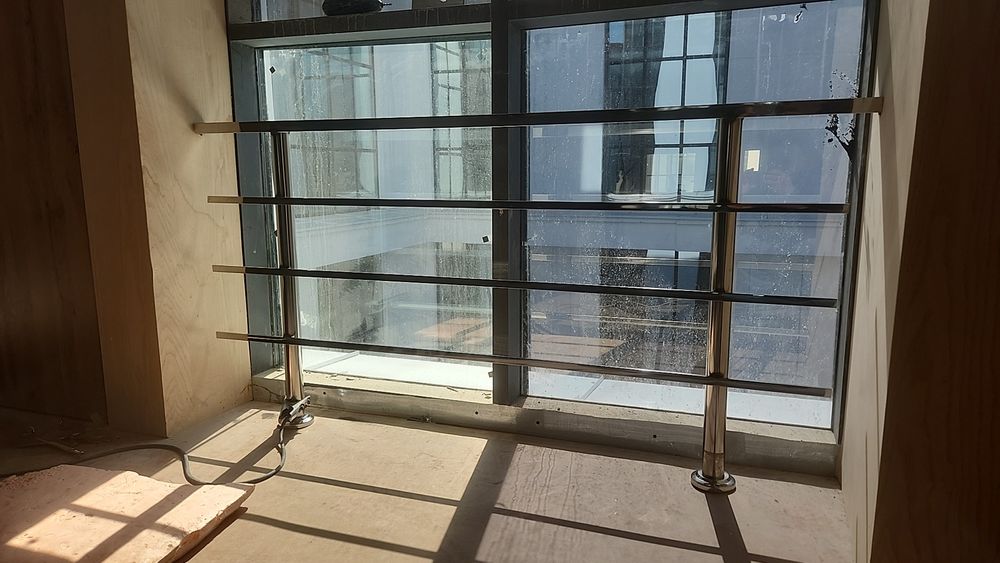 Nerjaveka kalyoni oynadan perila xizmatlari bor