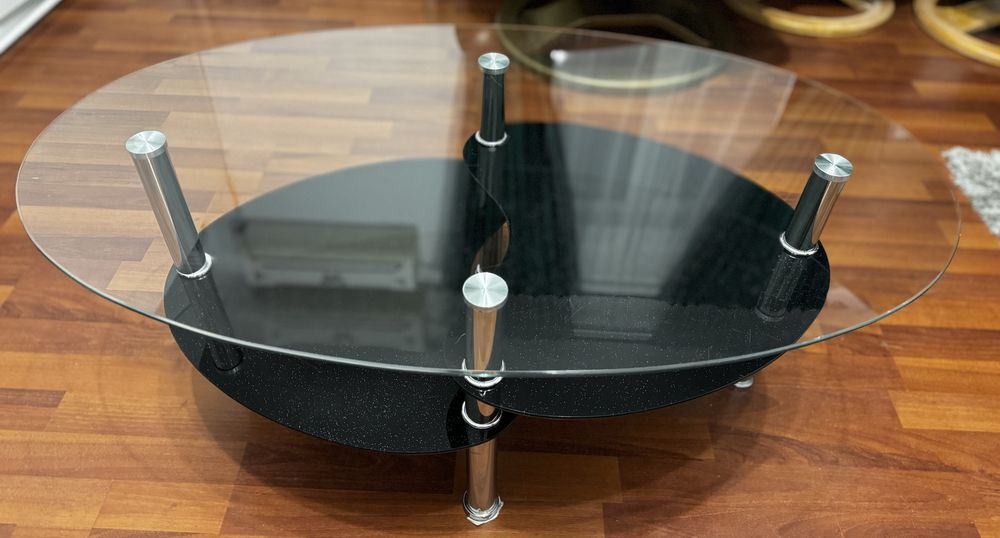 Masa de cafea din sticla