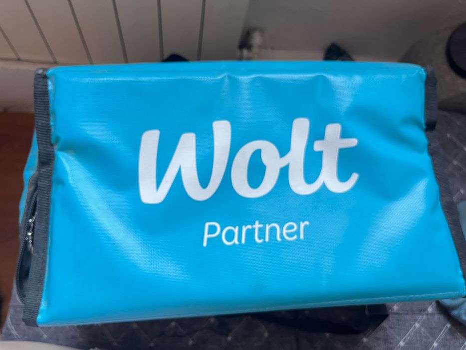 Продам сумеу Wolt