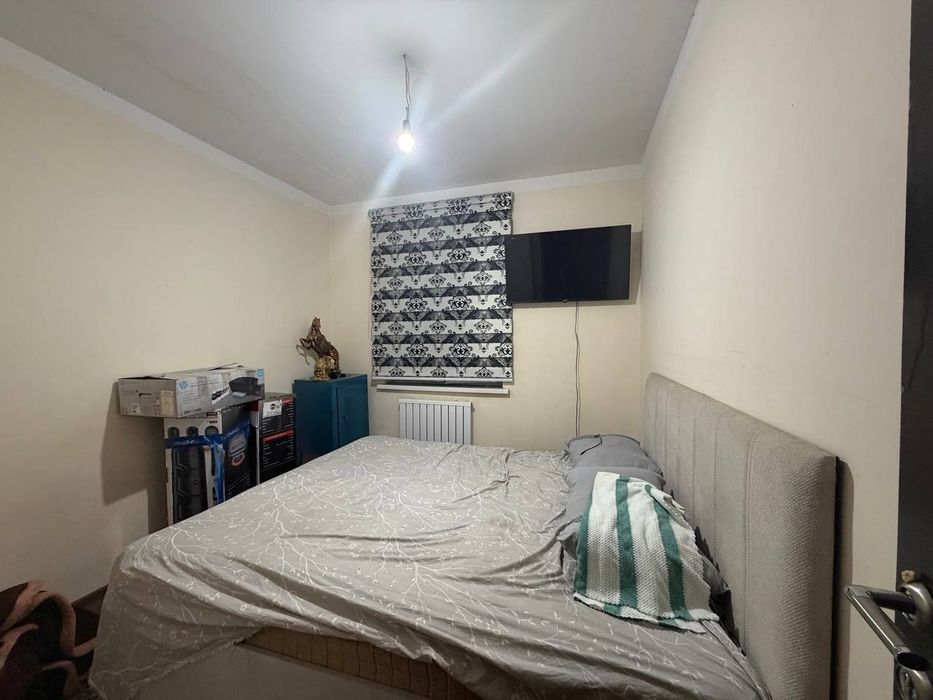 Qorasuv motrid 2 etaj 3 xona sotiladi