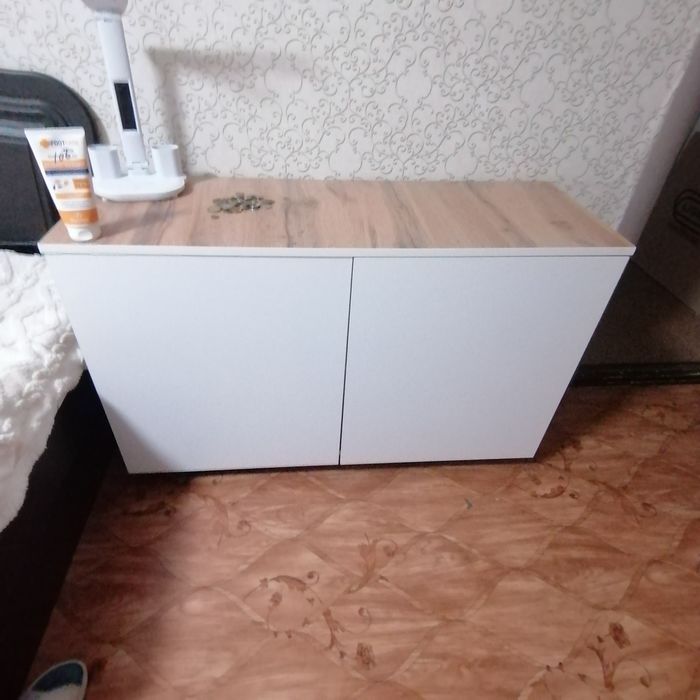 Продам кровать, комод, тумбу.