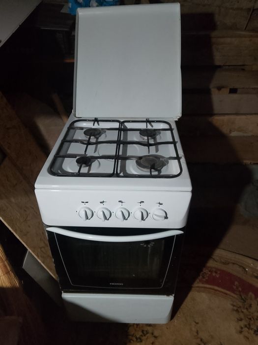 Продам газ плиту