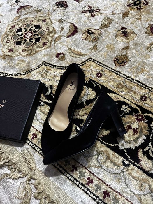 Продаются новые туфли