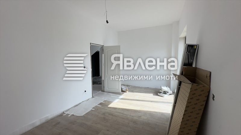 Продава се Тристаен апартамент в Варна, м-т Траката - 117 кв.м за 1949 €/кв.м - Снимка #5