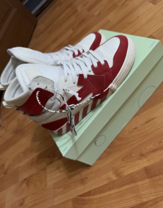 Off White Vulcanized High Top