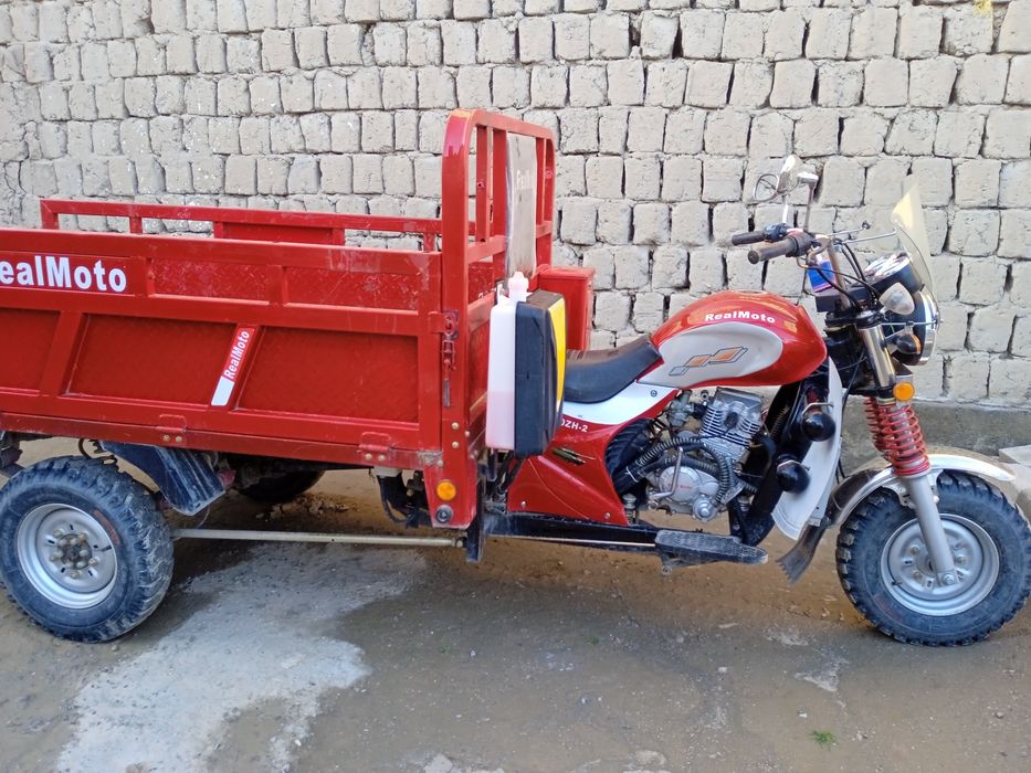 Real Moto сотилади