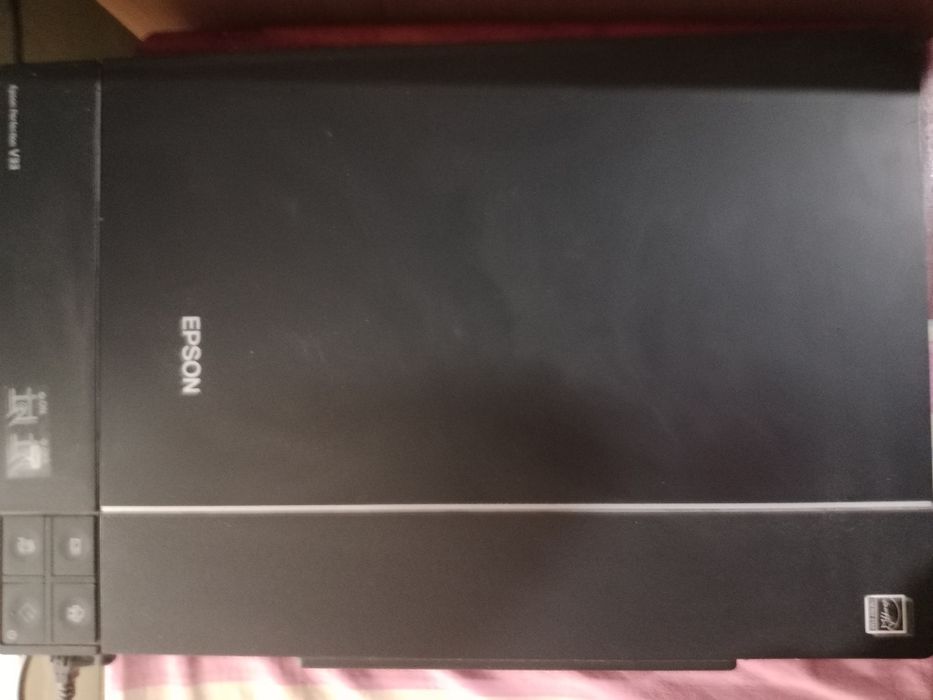 Skaner epson Perfection V33
