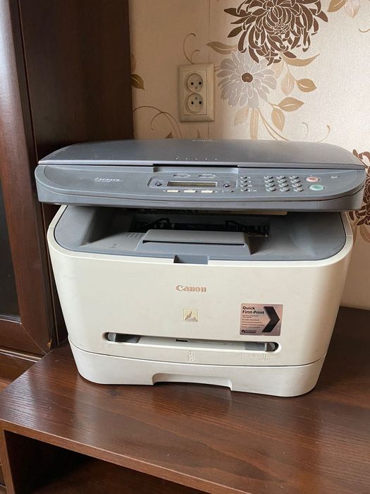 Бесплатно, на запчасти, не рабочий принтер.