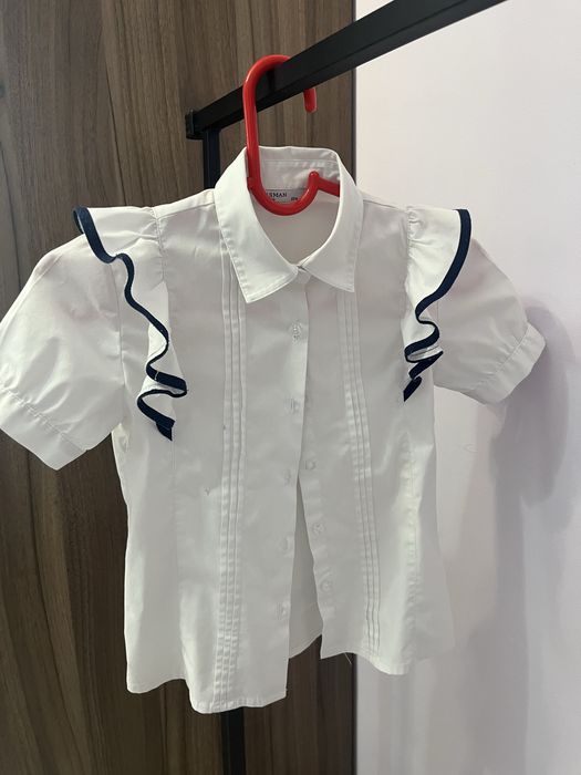 Продам комплект школьной формы