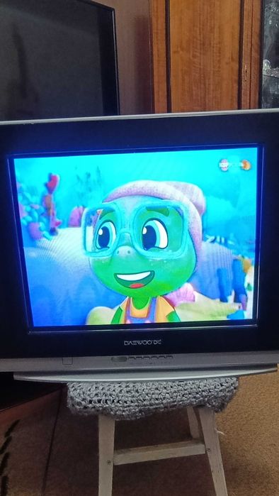 Продам телевизор