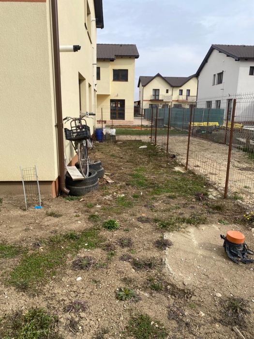 Închiriez apartament 2 camere cu gradină