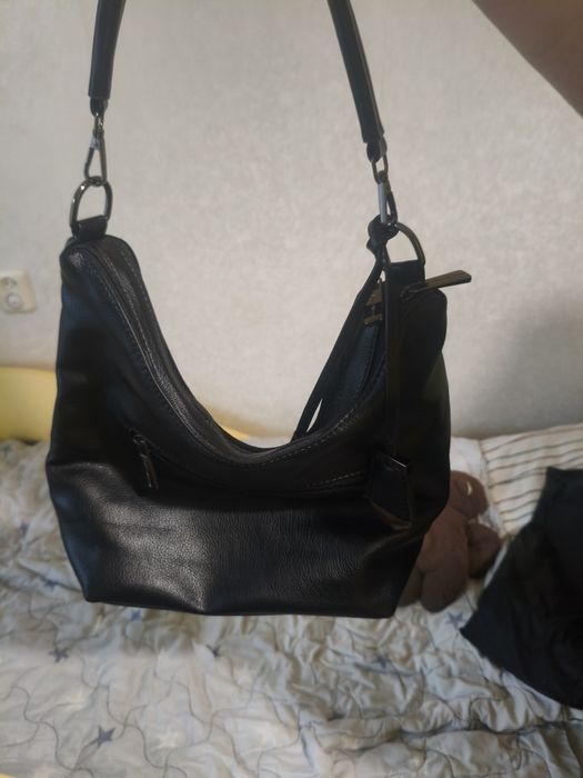 Продам сумку черную