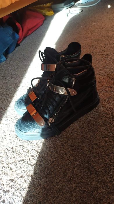 Giuseppe zanotti 37 номер