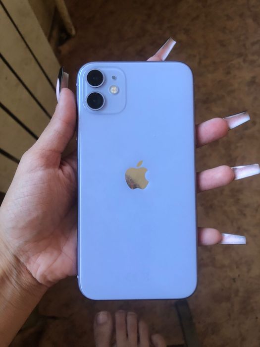 iPhone 11 с гарантией
