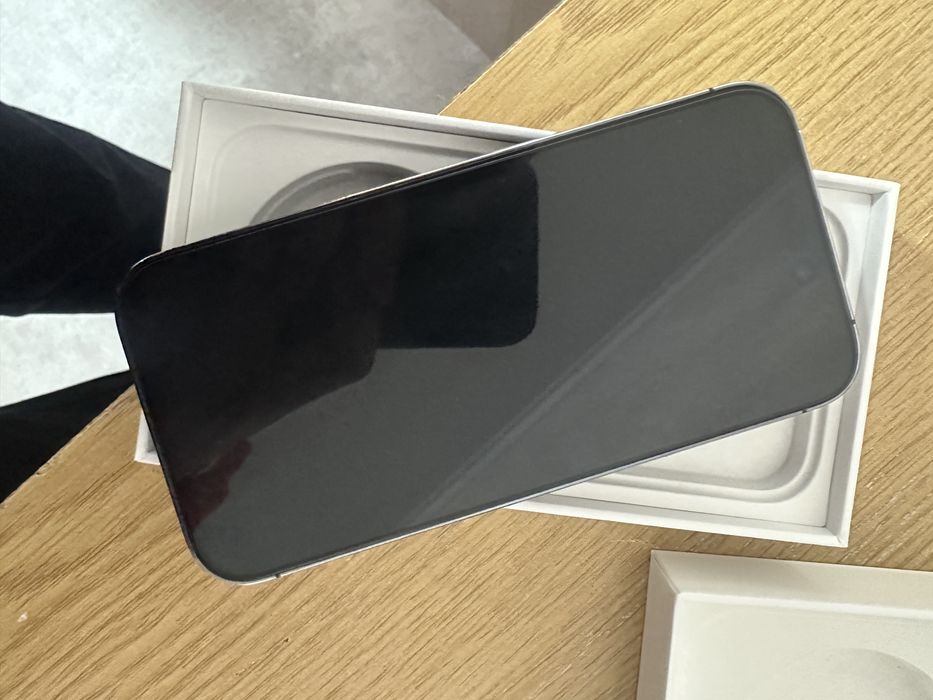 Iphone 14 pro в хорошем состояний