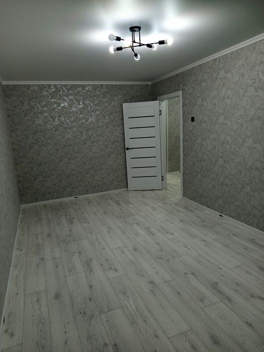 Поклейка обоев быстро качественно