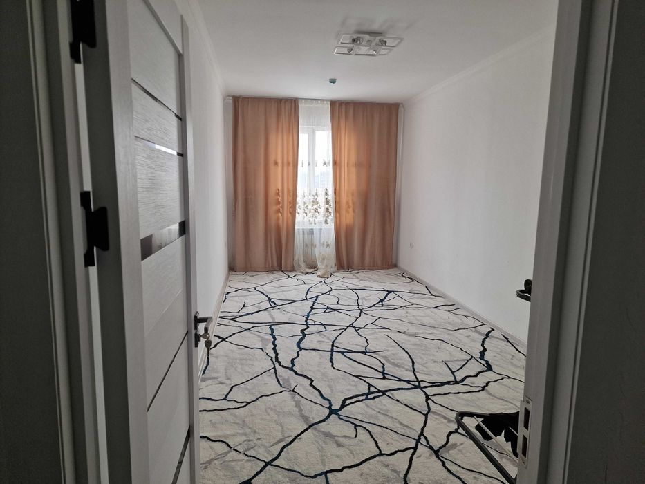 Срочно квартира сотилади