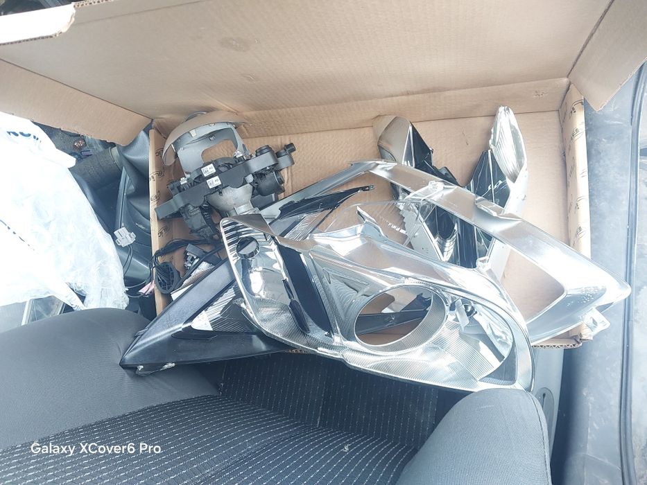 Opel insignia фарове,3 броя биксенон,десен стоп със забележка