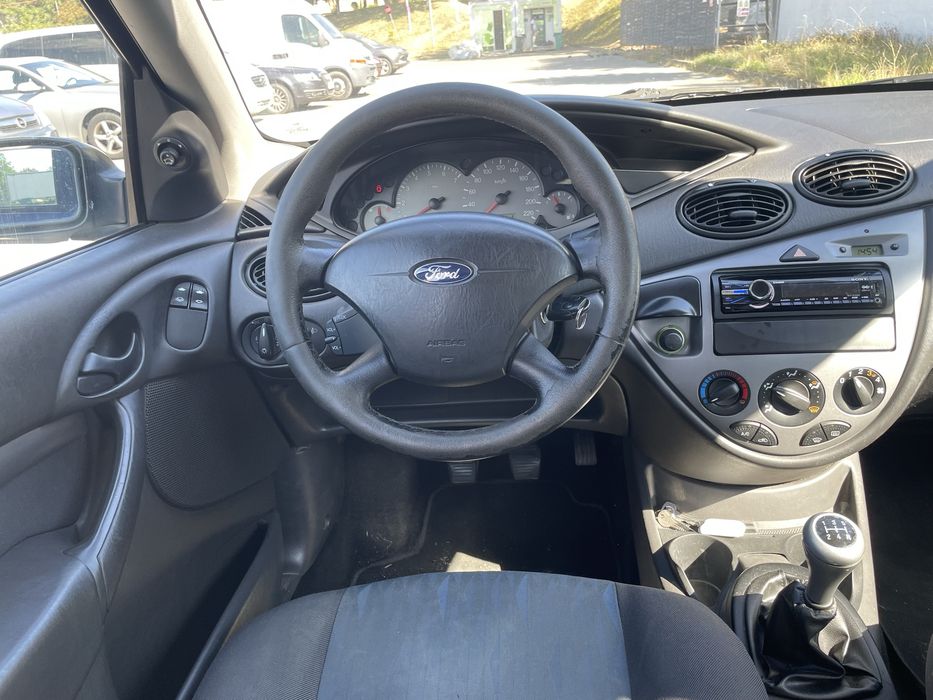 Ford Focus MK1 1.8 benzina, carlig, AC, ITP nou