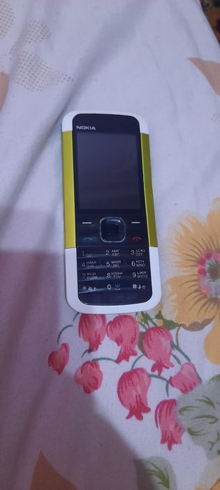 Нокиа 5000 продоется
