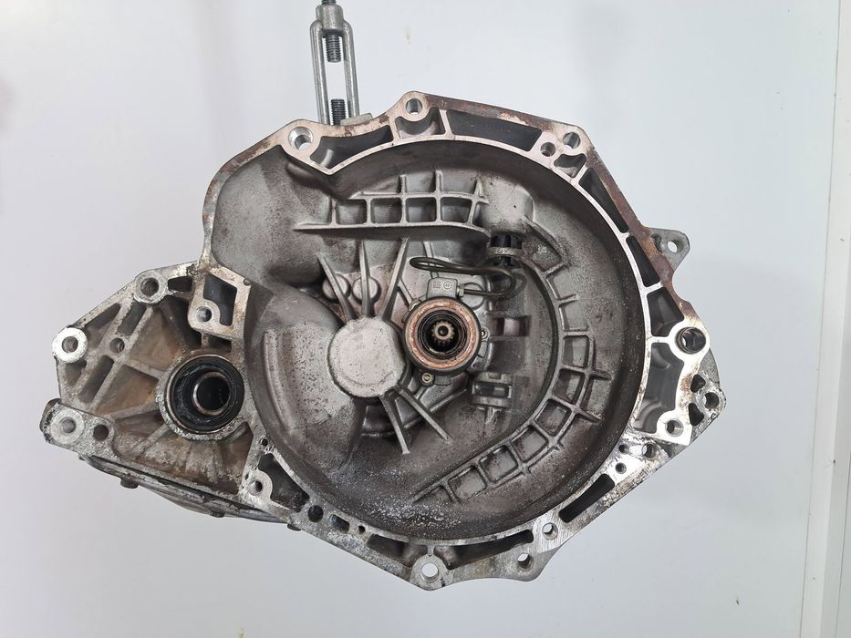 Cutie viteze manuala 5 trepte Opel Corsa C (F08, F68) [Fabr 2000-2005]