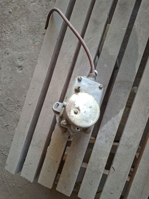 Тракторный магнитный пускатель