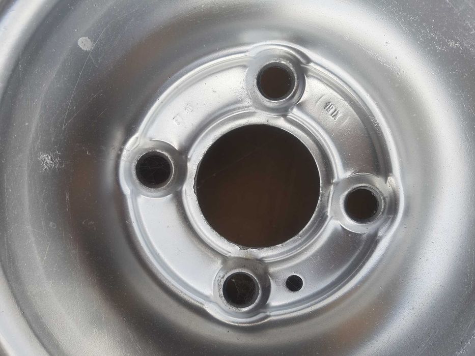 Jante Dacia pe 15 stare buna