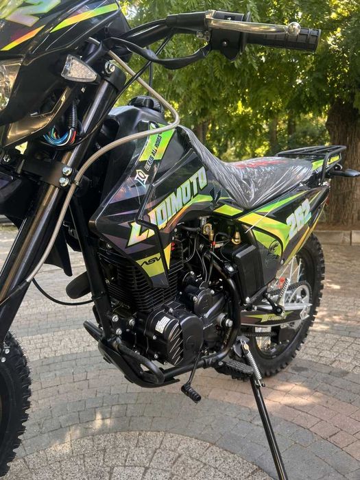 !ЧИСТО НОВ! Ендуро мотор 300CC