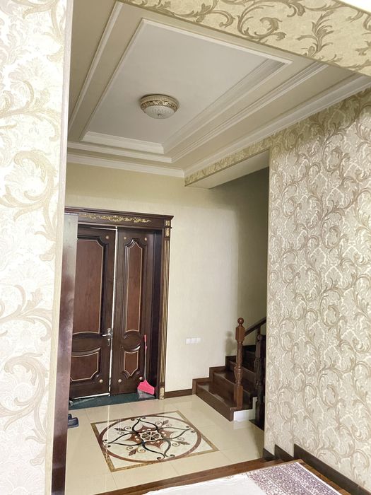 Uy sotiladi 8sotix towkent shaxar olmazor tuman chuqursoy