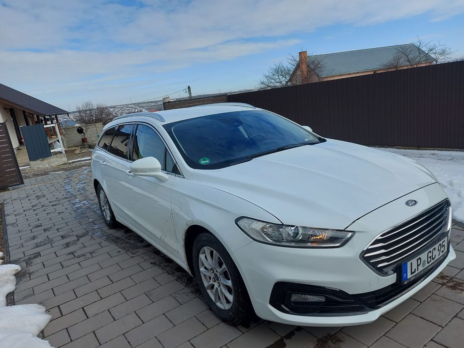 Vând Ford Mondeo